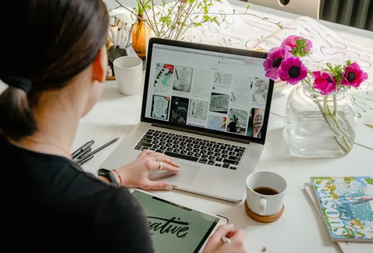 Art Blog Ideas for Museums, Galleries, and Creatives